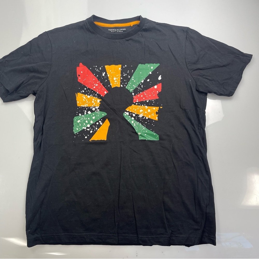 Ricky Singh men’s T shirt size M